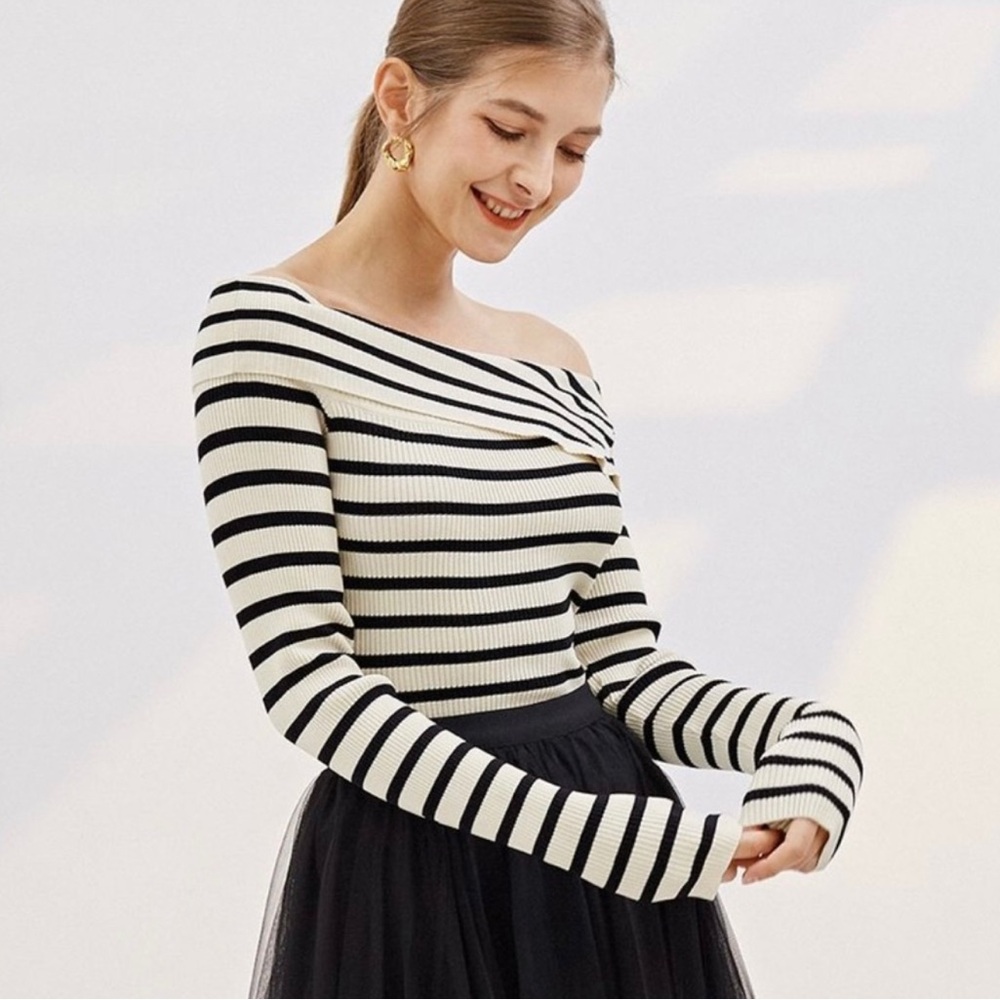Chicwish FOLDED OFF-SHOULDER STRIPED KNIT TOP size small